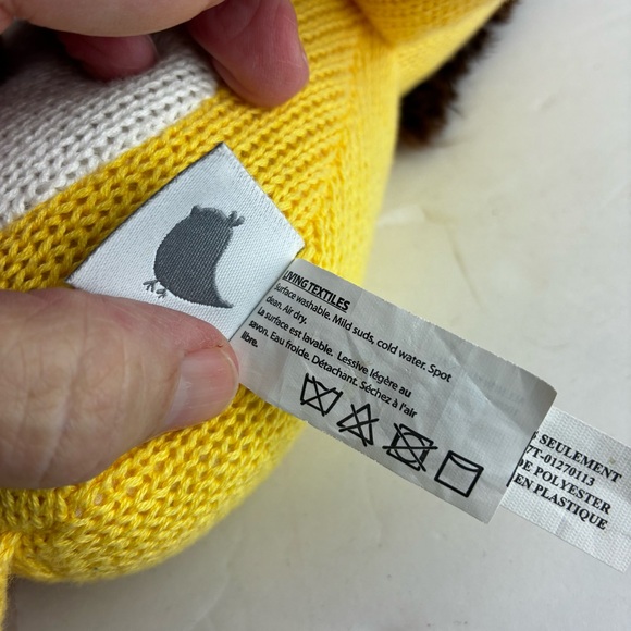 Living Textiles Knitted Noah Giraffe Baby Stuffed Animal - Picture 6 of 6